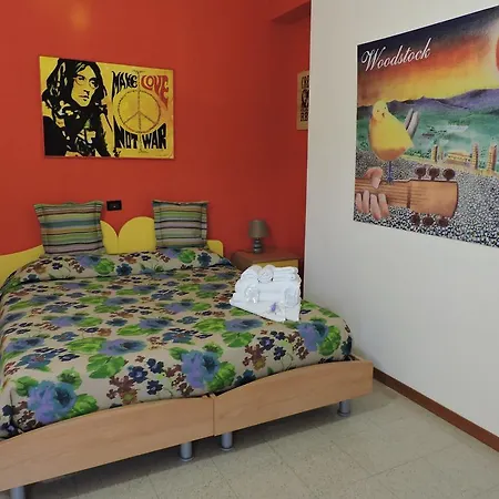 Alojamento de Acomodação e Pequeno-almoço Art & Music Villa San Giovanni