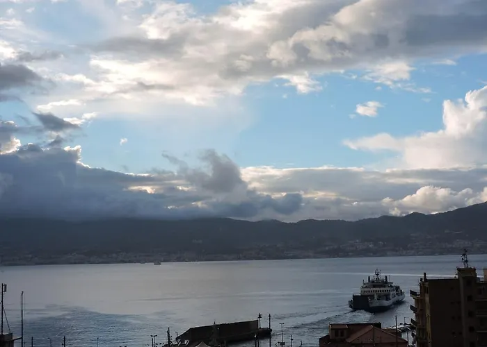 Alojamento de Acomodação e Pequeno-almoço Art & Music 3*